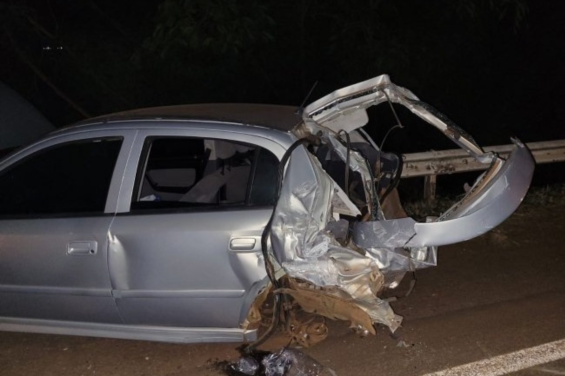 Acidente entre caminhão e dois carros é registrado na ponte que liga Sub-Sede a Santa Helena