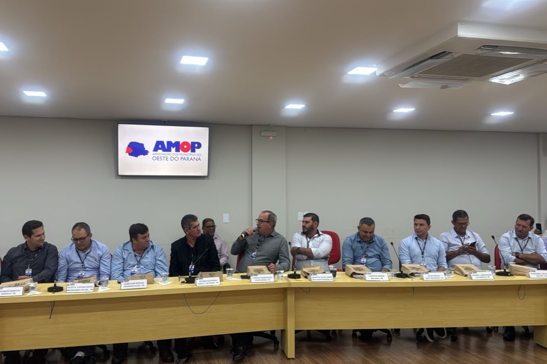 Prefeito Lindolfo Rui participa da Assembleia Ordinária da AMOP