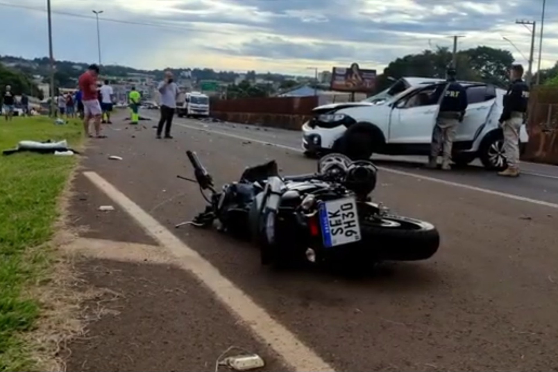 Três pessoas morrem em grave acidente na BR-277, em Medianeira