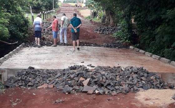 Construção de ponte que liga Dom Armando a 3 comunidades está em fase final