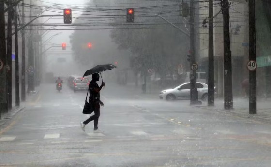 Em meio a onda de calor, Inmet emite alerta de tempestades para Missal e algumas cidades do Paraná