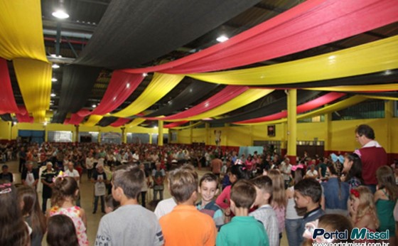 Mais de 1.100 pessoas participaram do Festival de Galinhada