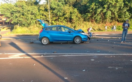 Motorista tenta fazer retorno irregular e provoca acidente na BR 277 em Medianeira