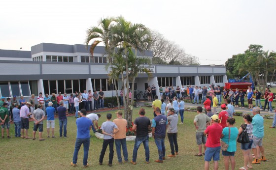 Nove comunidades recebem equipamentos agrícolas em Missal