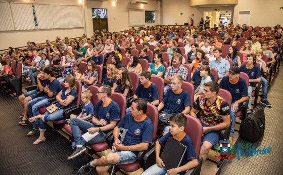 Recital da Canção abriu a programação de Natal em Missal