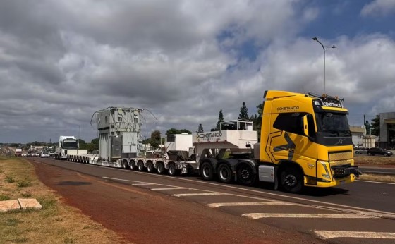 Transporte de transformador da Itaipu com mais de 122 toneladas demanda megaoperação no Paraná