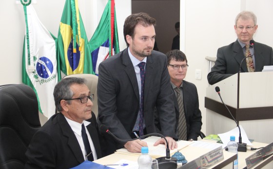 Eduardo assume a prefeitura de Missal